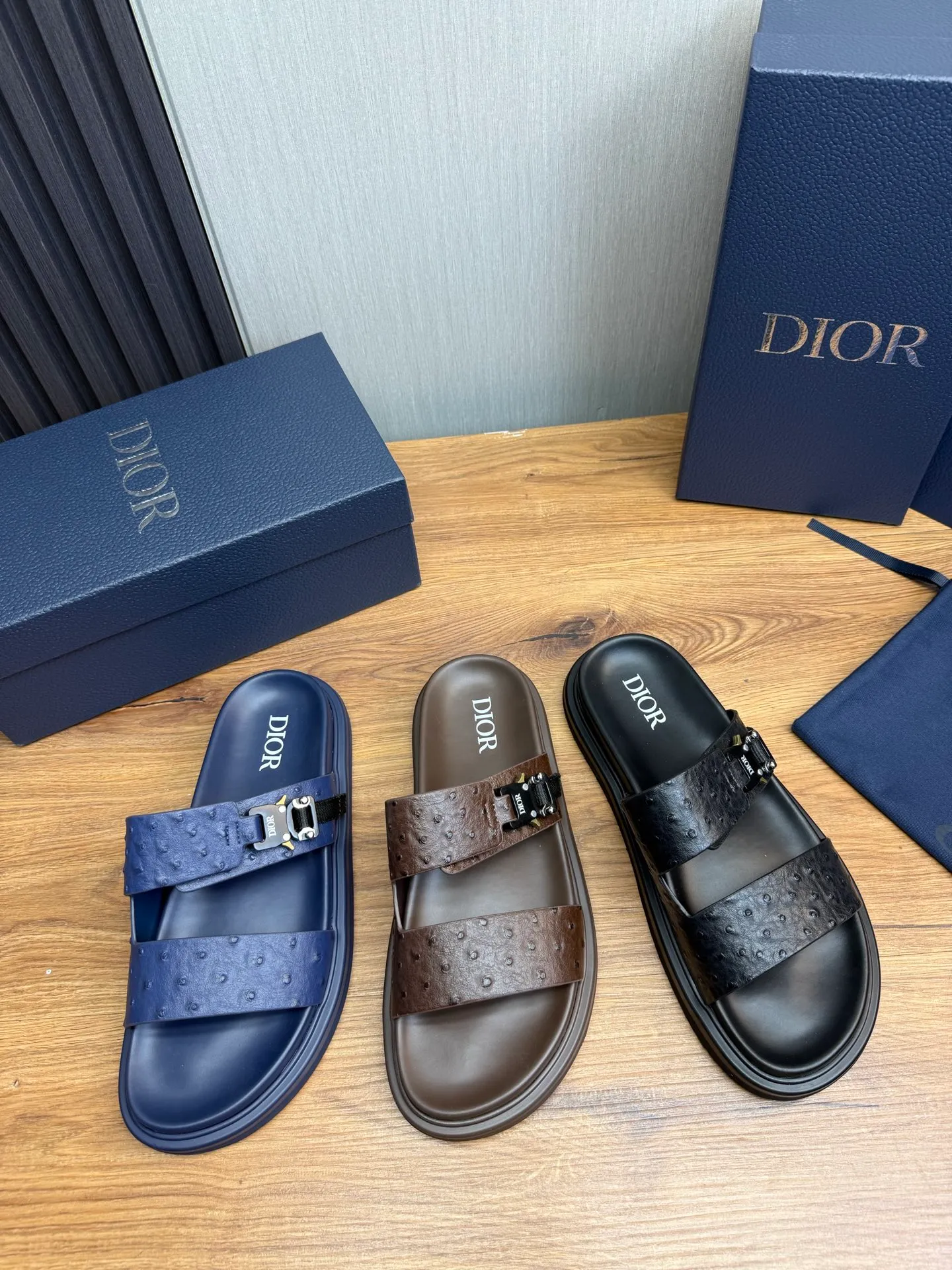 Men's shoes 300💰 Dior. Men's slippers🩴 Official website 1:1 production 38-45 size 45 46 🉑️Customized original material shipped✅
